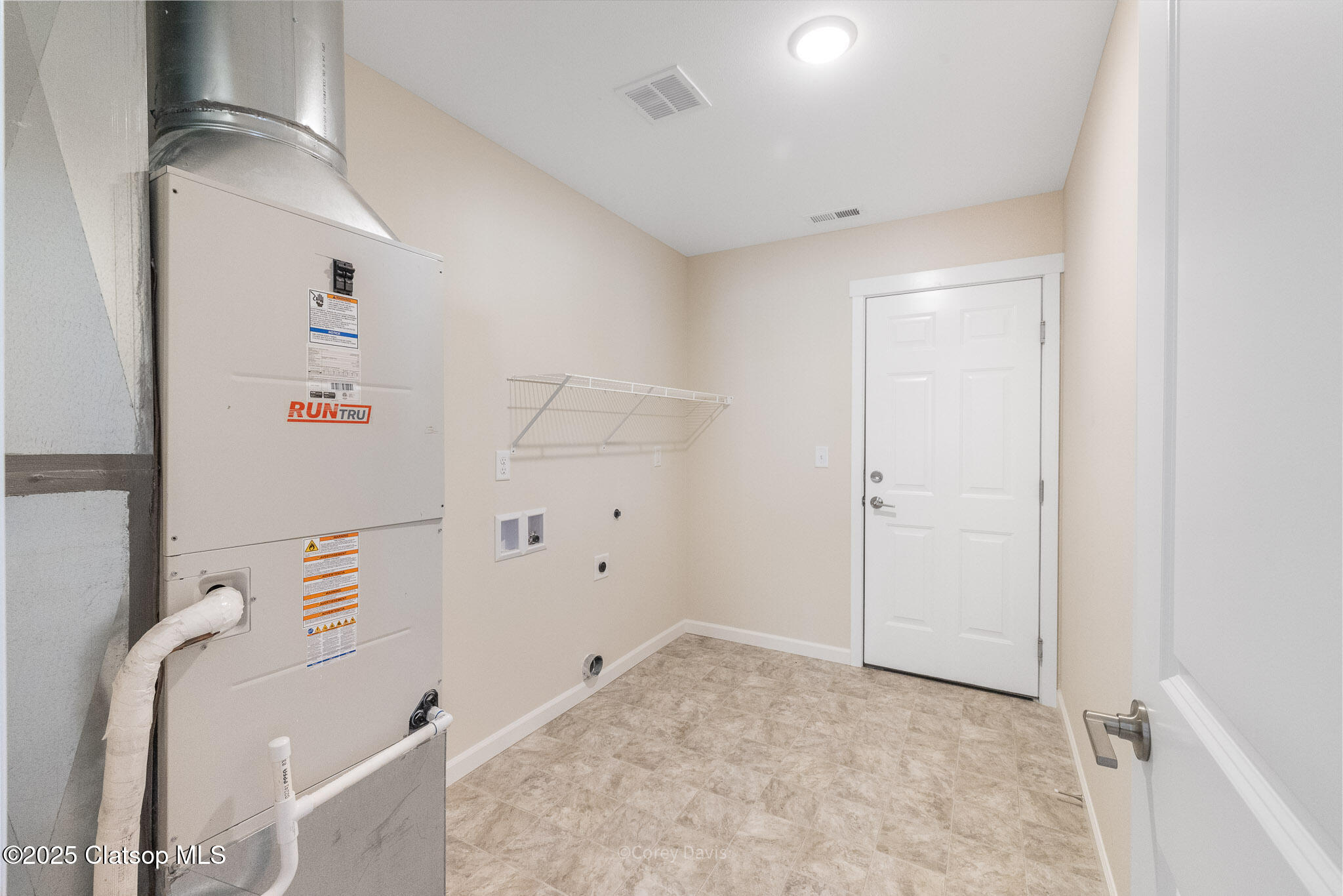 11480 Fern Way Property Photo 23