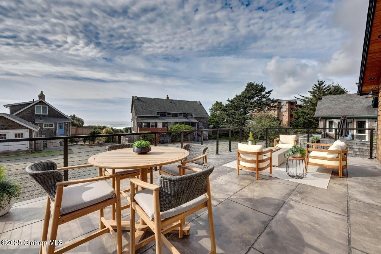 1625 Forest Lawn Road Property Photo 27