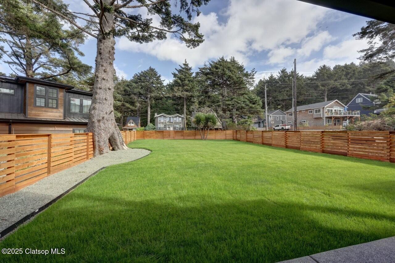 1625 Forest Lawn Road Property Photo 35