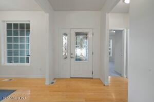 1049 Nautical Drive Property Photo 5