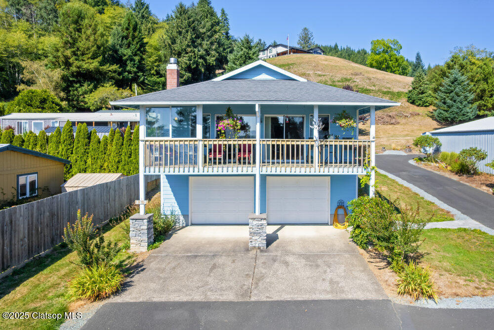 117 Driftwood Avenue E Property Photo 1