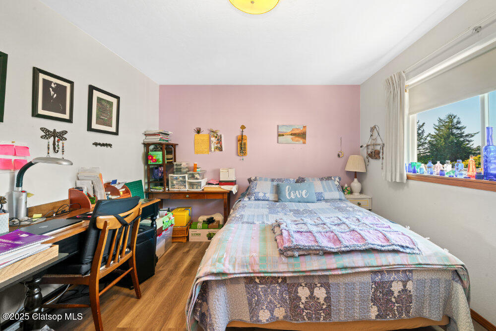 117 Driftwood Avenue E Property Photo 15