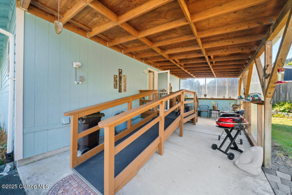 117 Driftwood Avenue E Property Photo 23