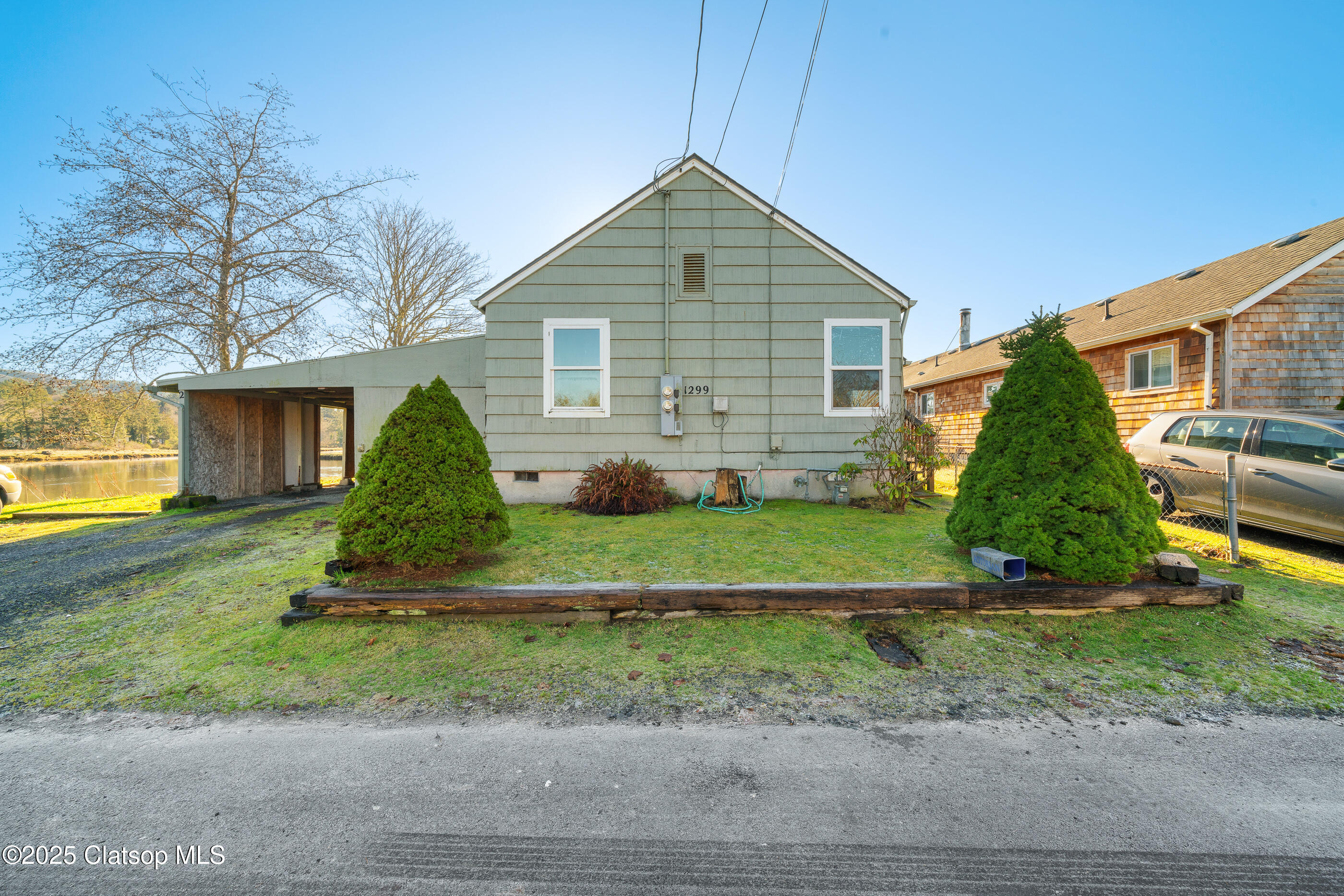 1299 6th Avenue Property Photo 3