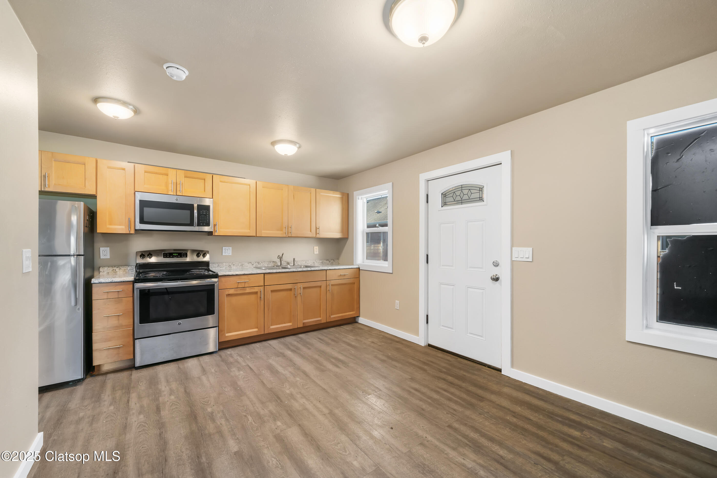 1299 6th Avenue Property Photo 7