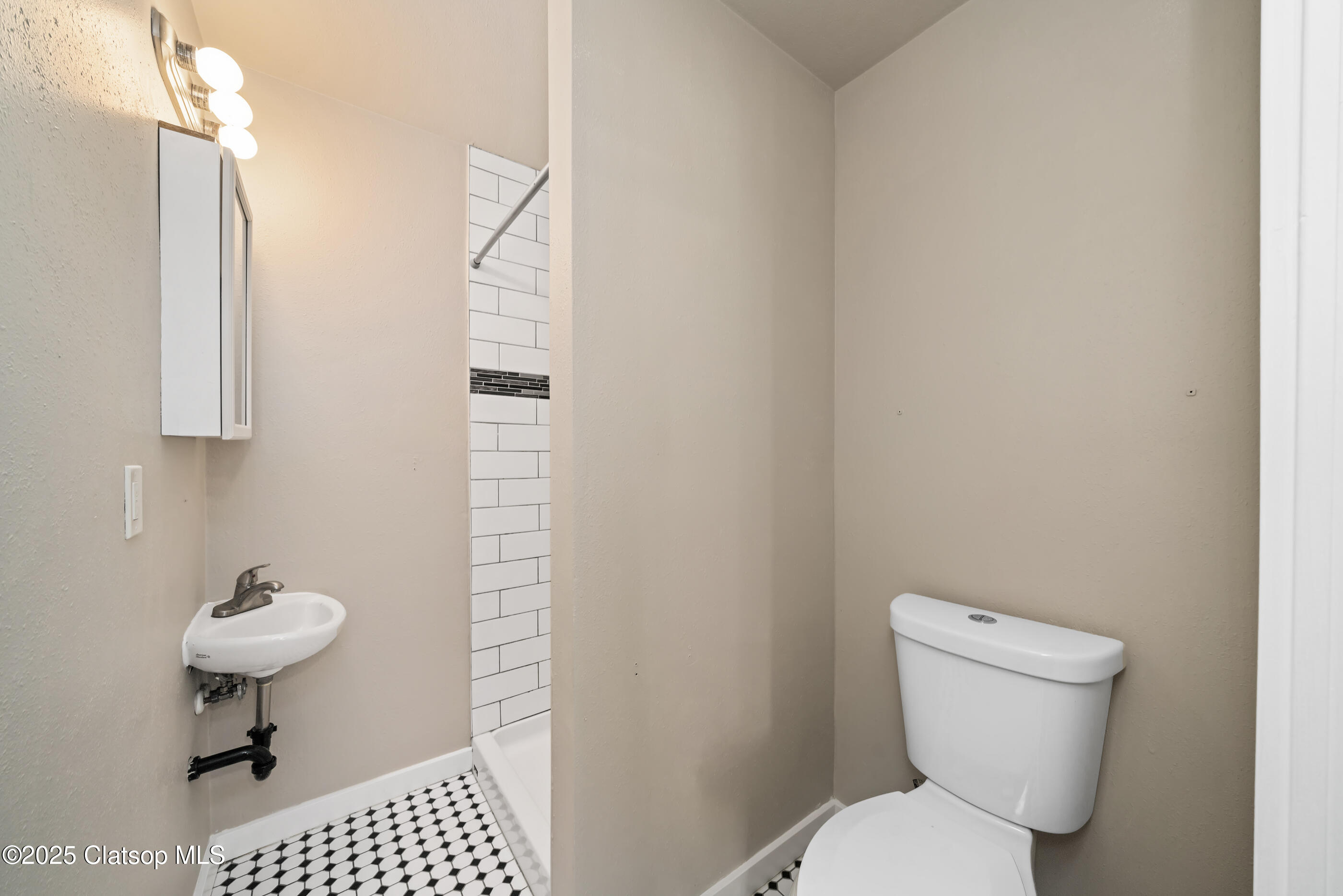 1299 6th Avenue Property Photo 12