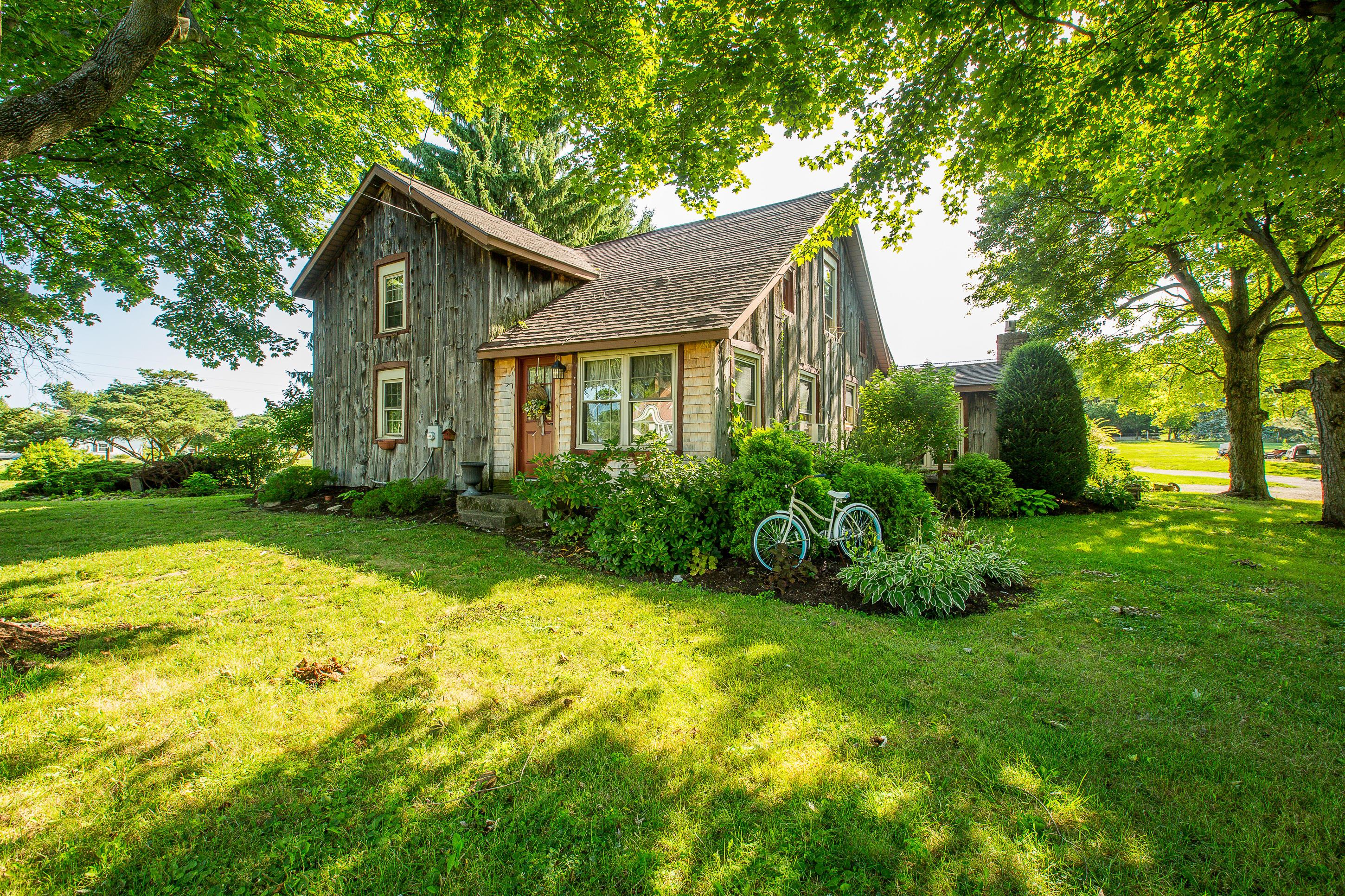 11070 Market Avenue Ne Property Photo