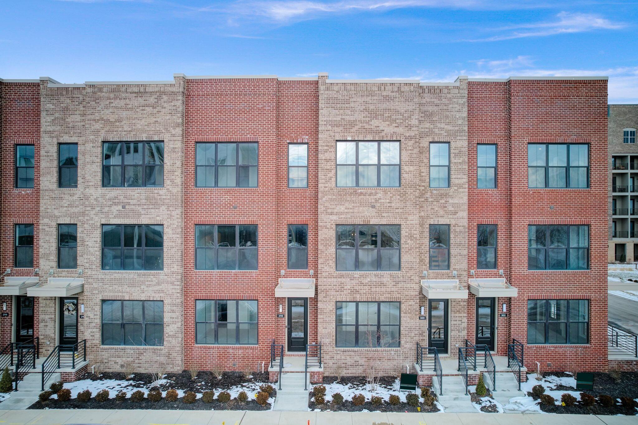 298 Dickenson Street Picture