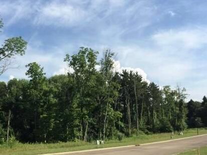 1876 Bent Creek Drive N Property Photo
