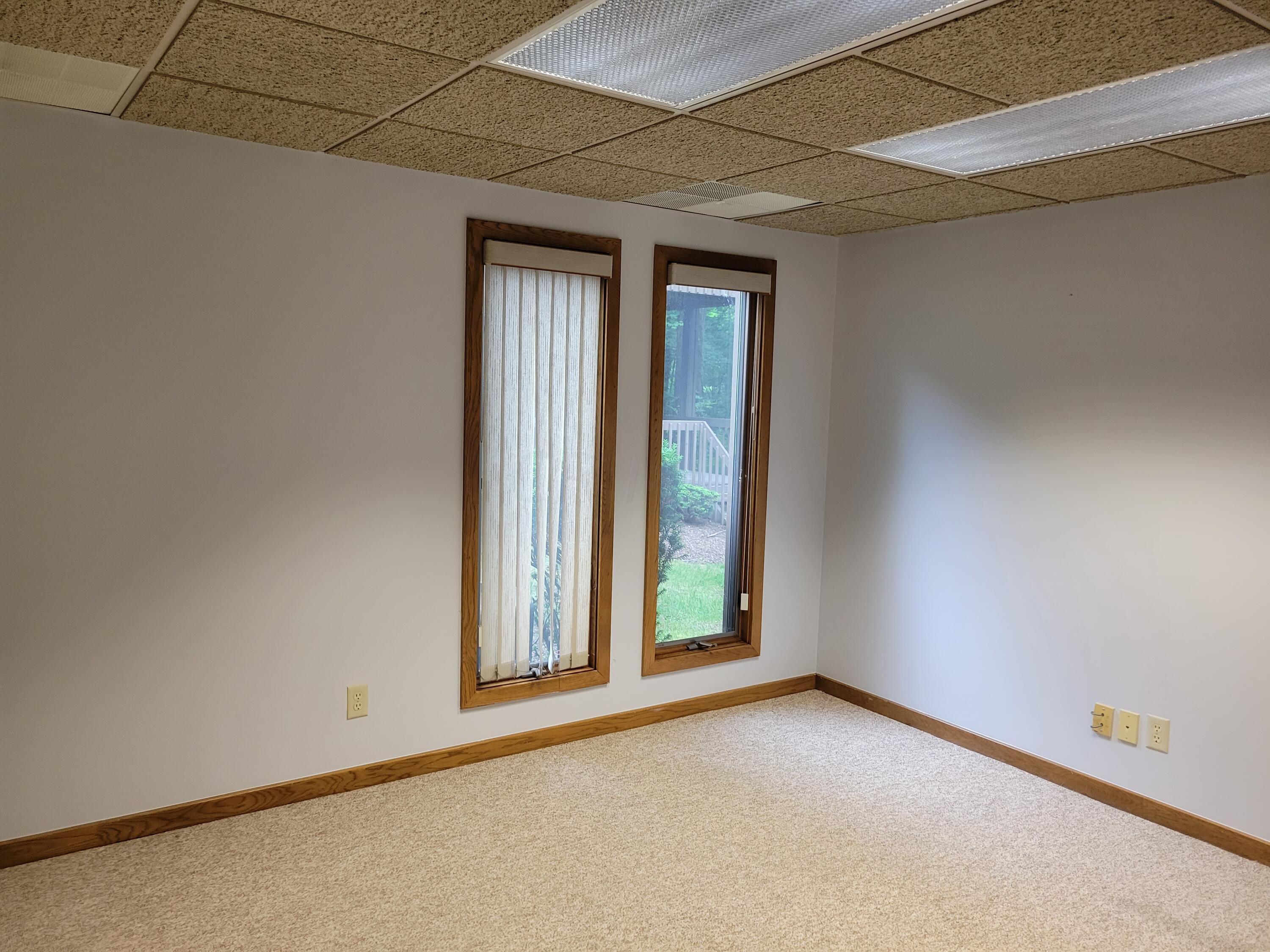 5015 Pine Creek Drive Property Photo 19