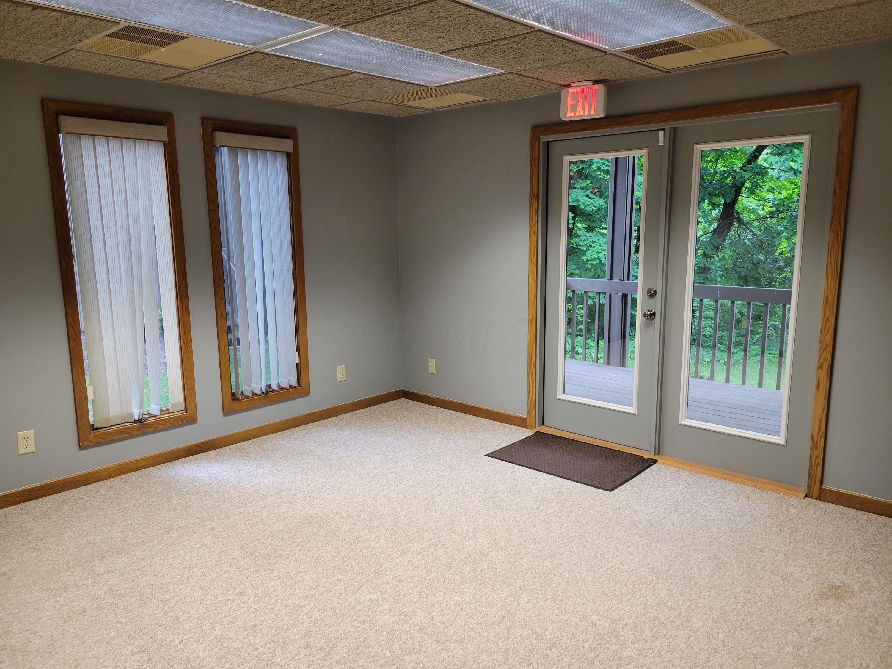 5015 Pine Creek Drive Property Photo 21