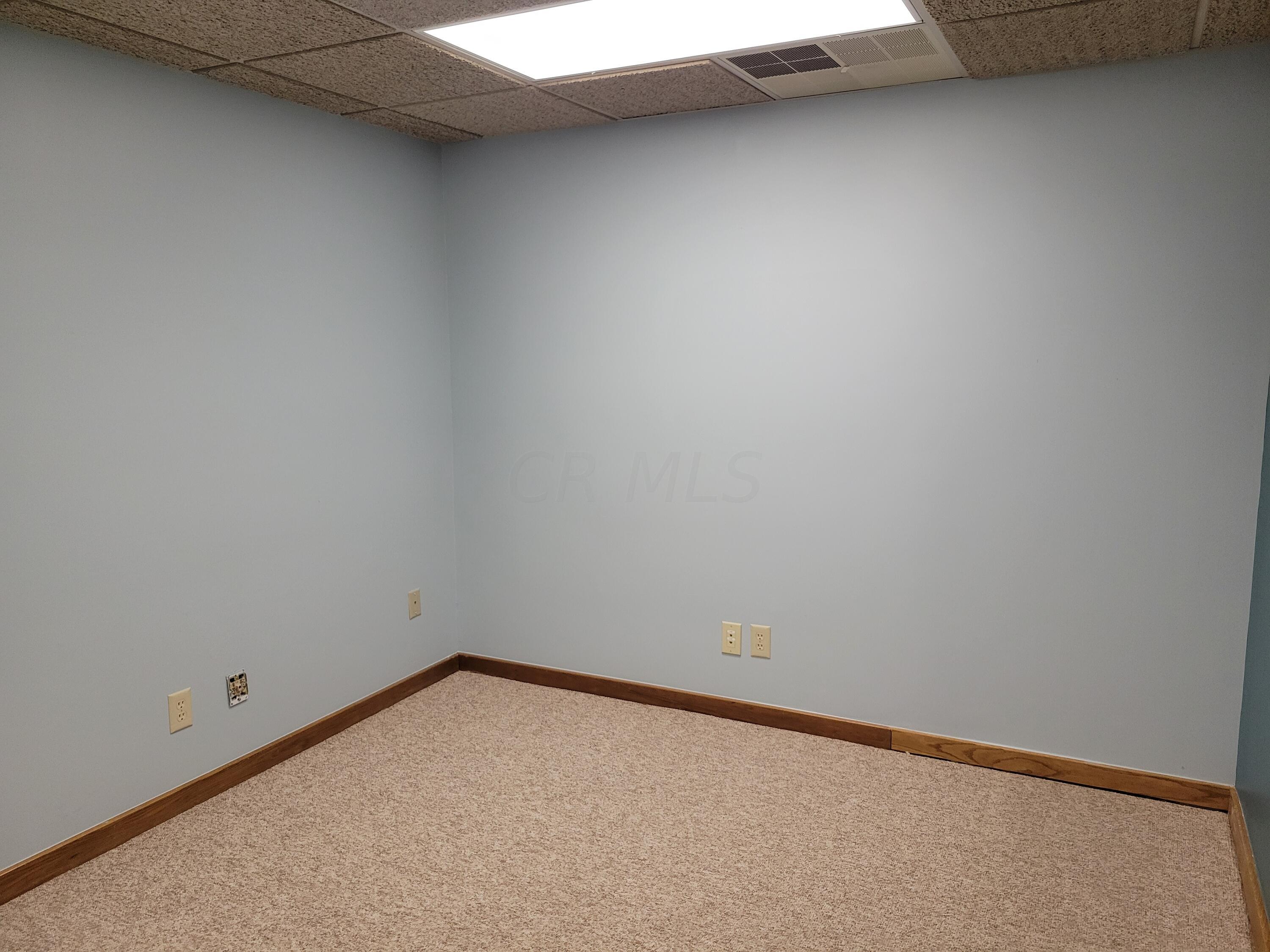 5015 Pine Creek Drive Property Photo 28