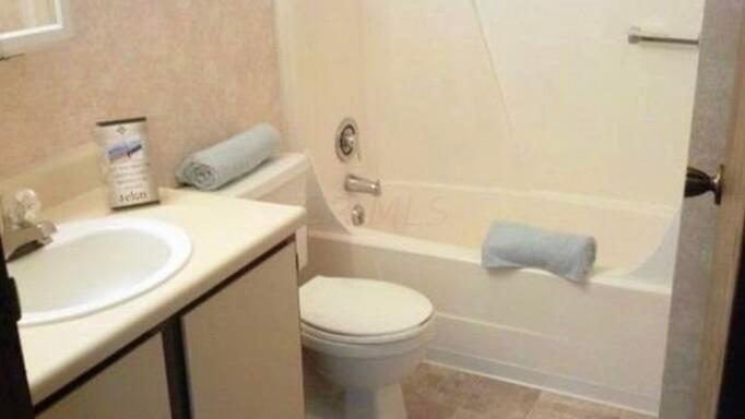 4496 Reinbeau Drive Property Photo 13