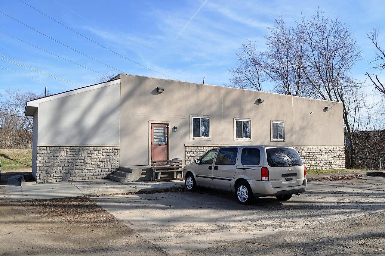 936 Slocum Avenue Property Photo 2