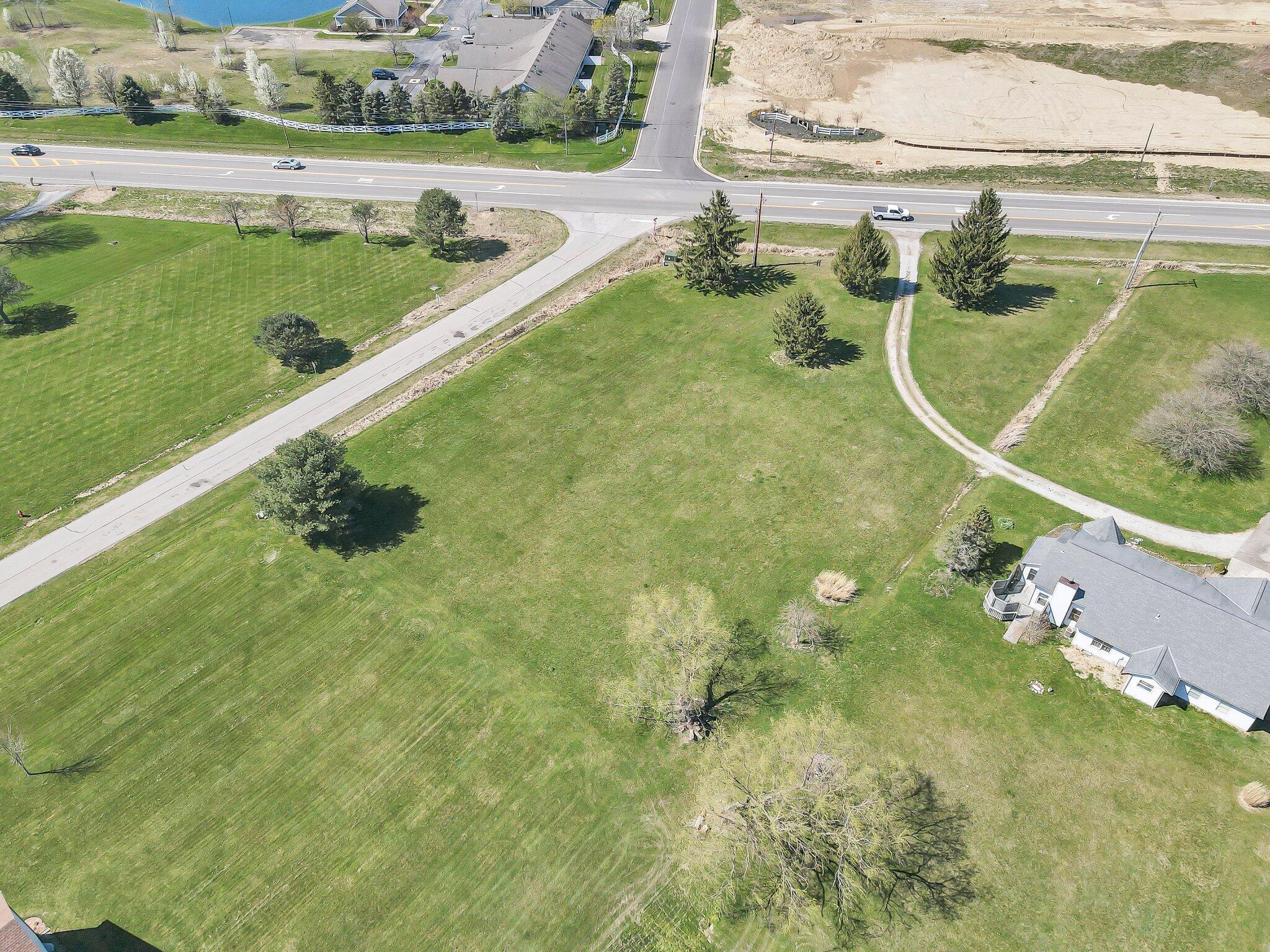 5945 Columbus Road Property Photo 8