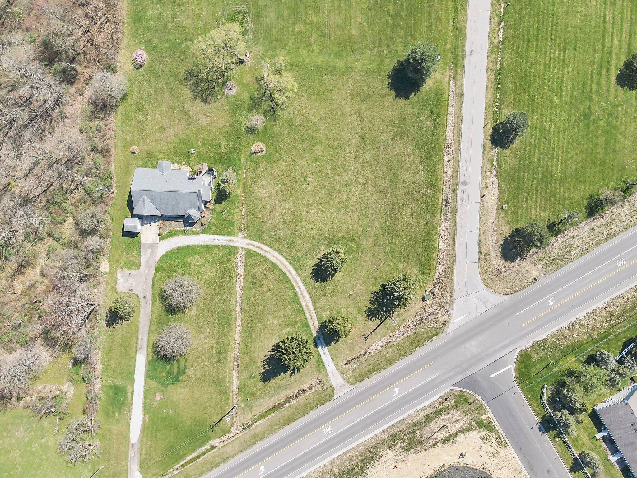 5945 Columbus Road Property Photo 14