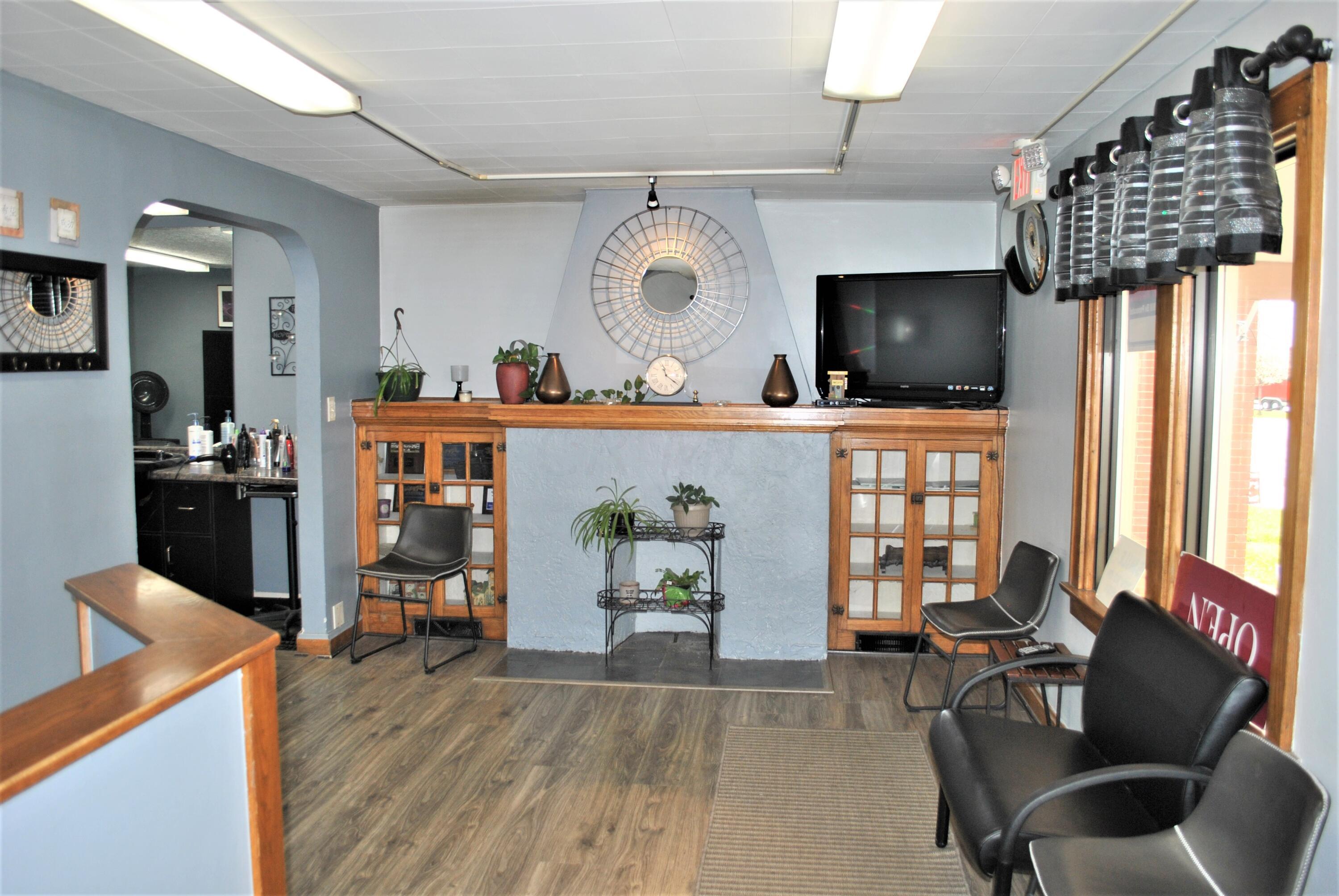 5424 W Broad Street Property Photo 11