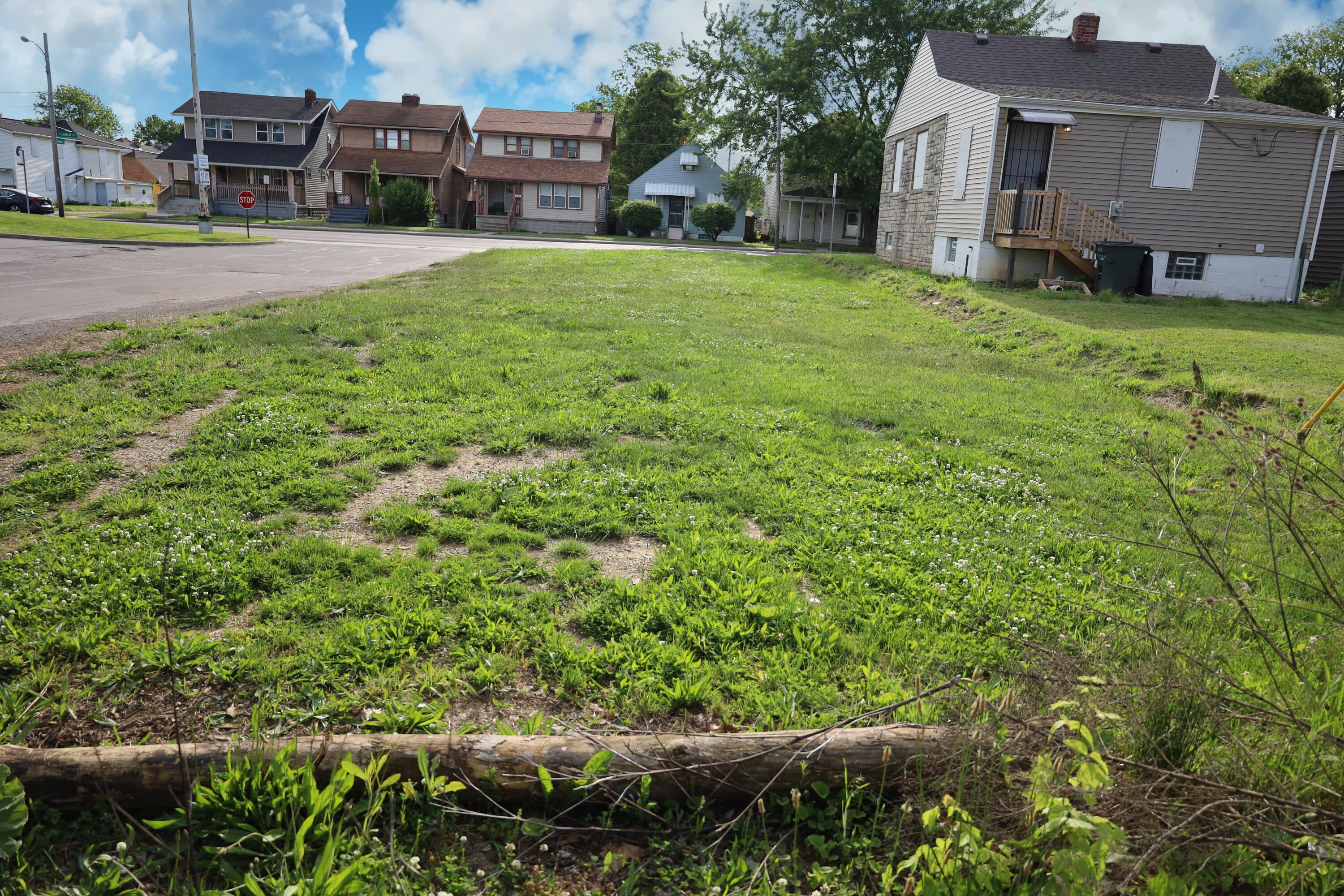 243 S Central Avenue Property Photo 6