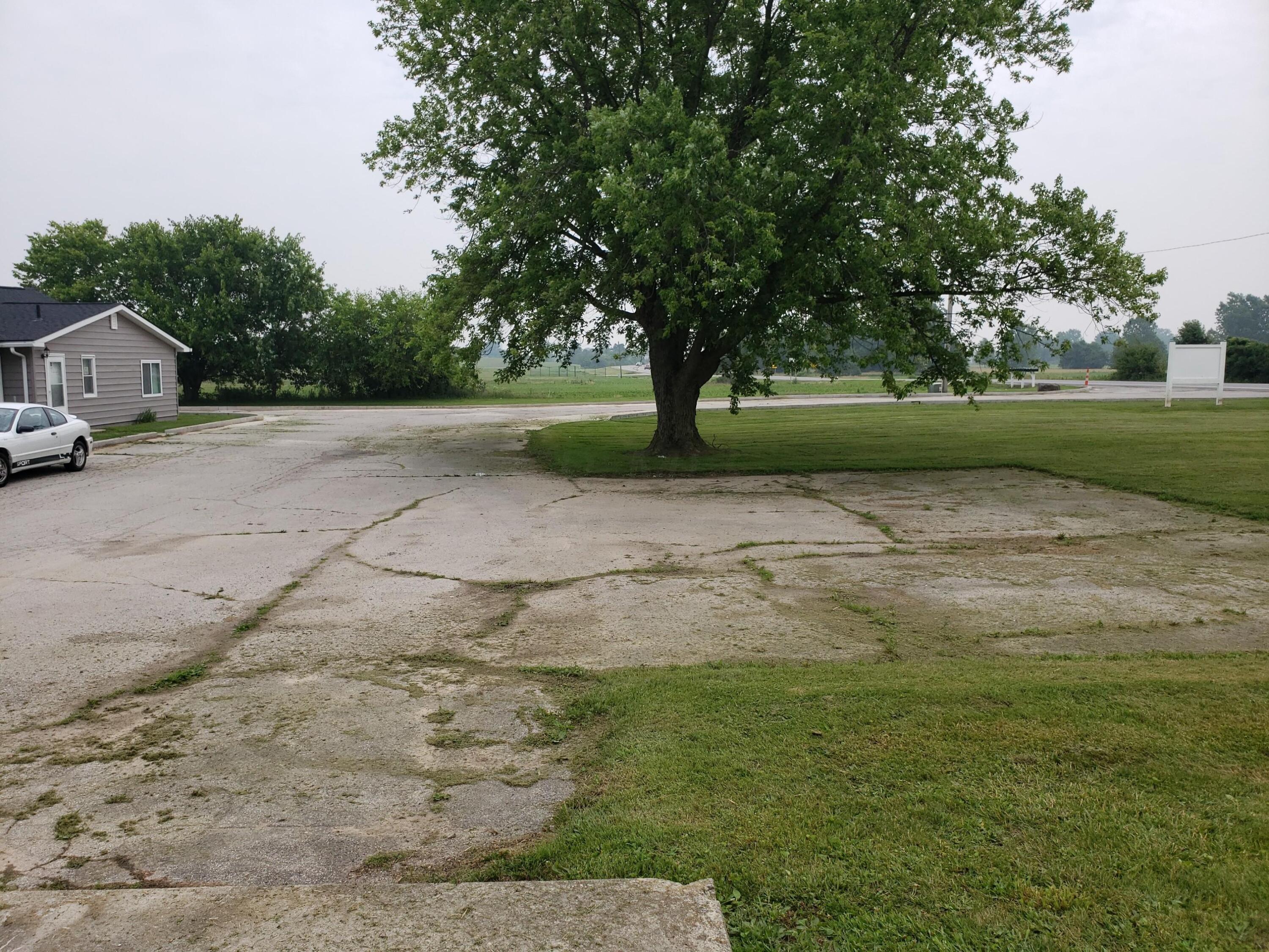 2098 Us Highway 42 S Property Photo 32
