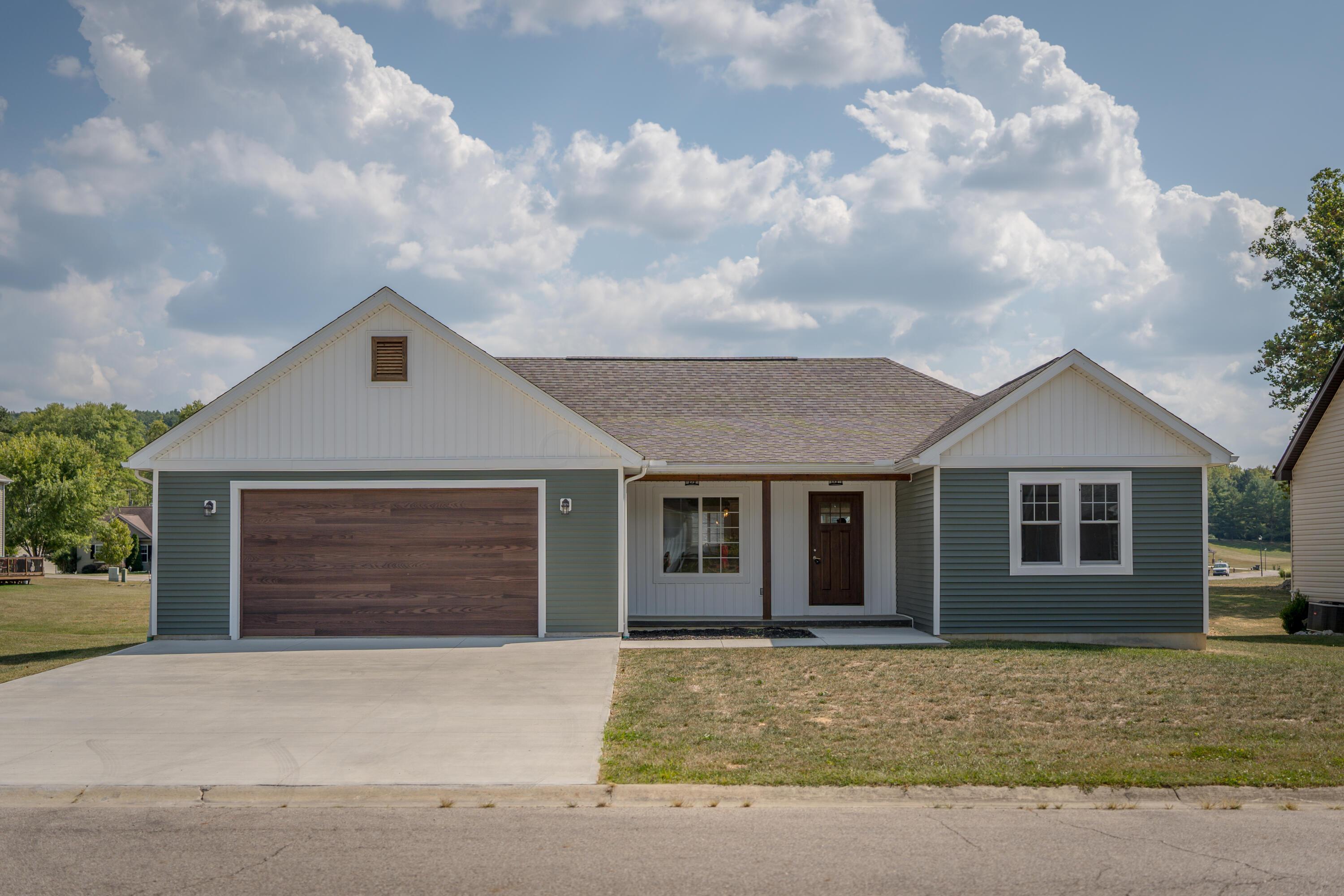 32309 Cedar Lane Property Photo 1