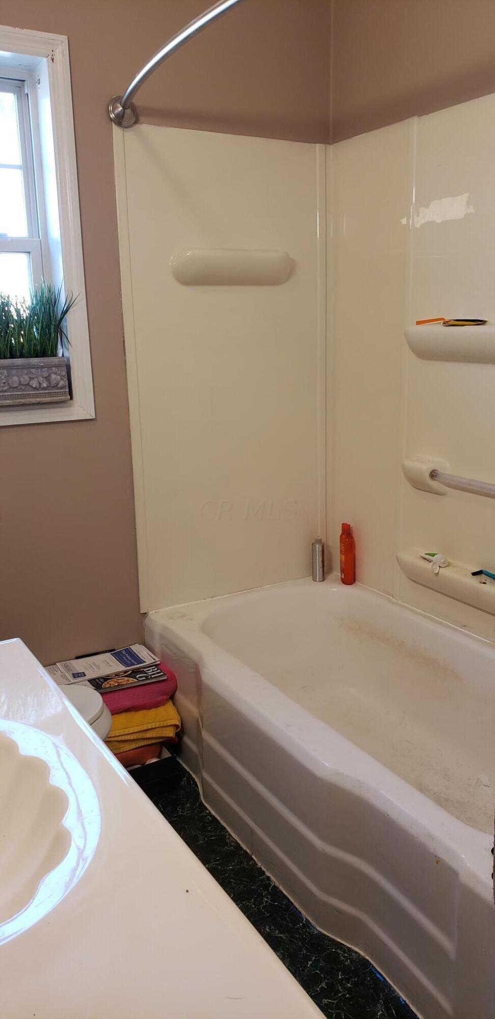 746 S Yearling Road Property Photo 8
