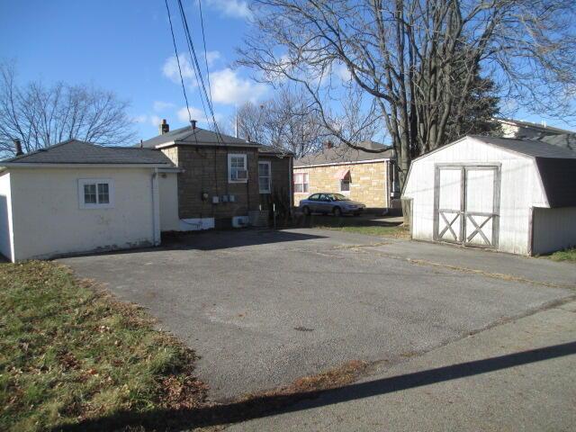 746 S Yearling Road Property Photo 14