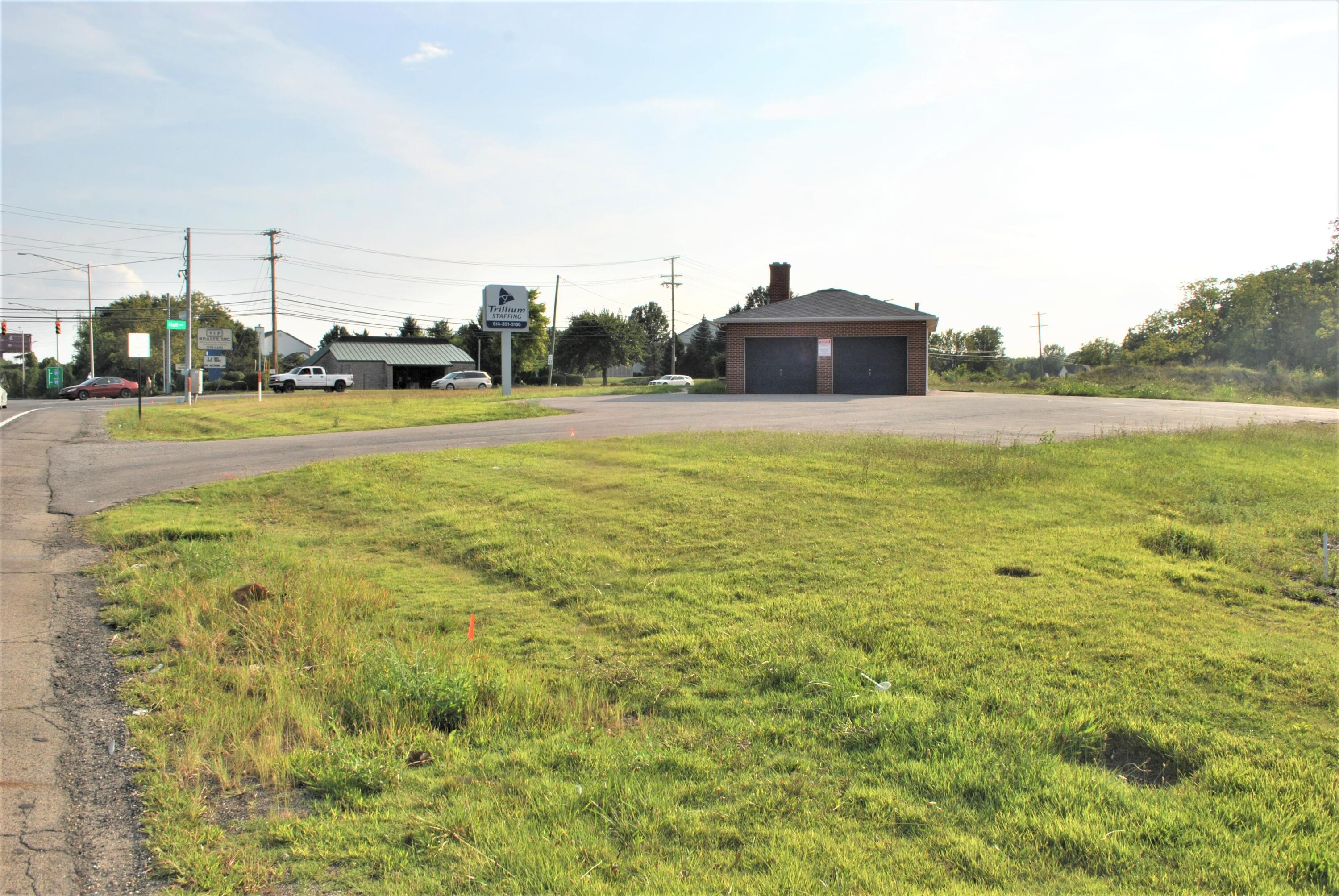 1125 Georgesville Road Property Photo 8