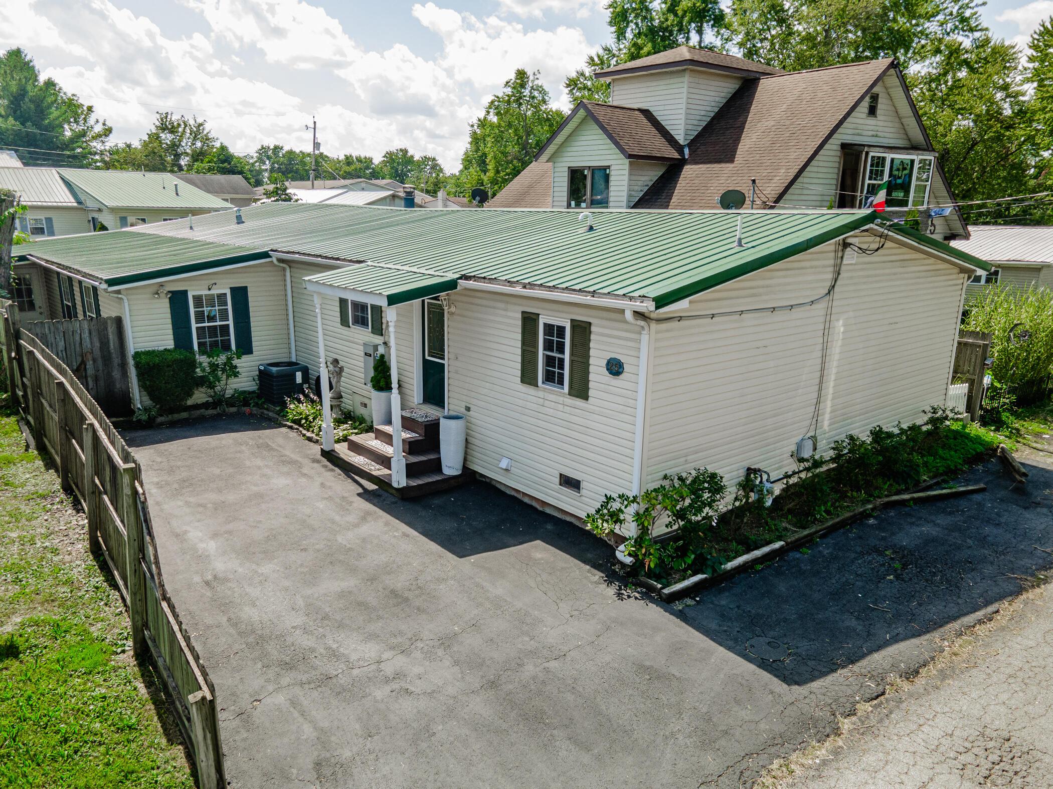 25 7th Street Property Photo 1