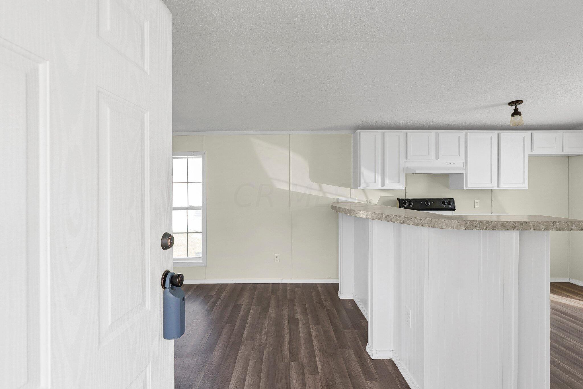 1100 Thornwood Drive Sw, 703 Property Photo 7