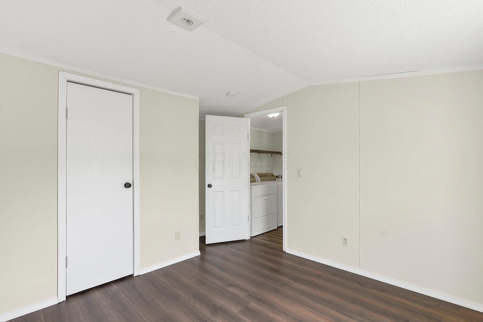 1100 Thornwood Drive Sw, 703 Property Photo 22