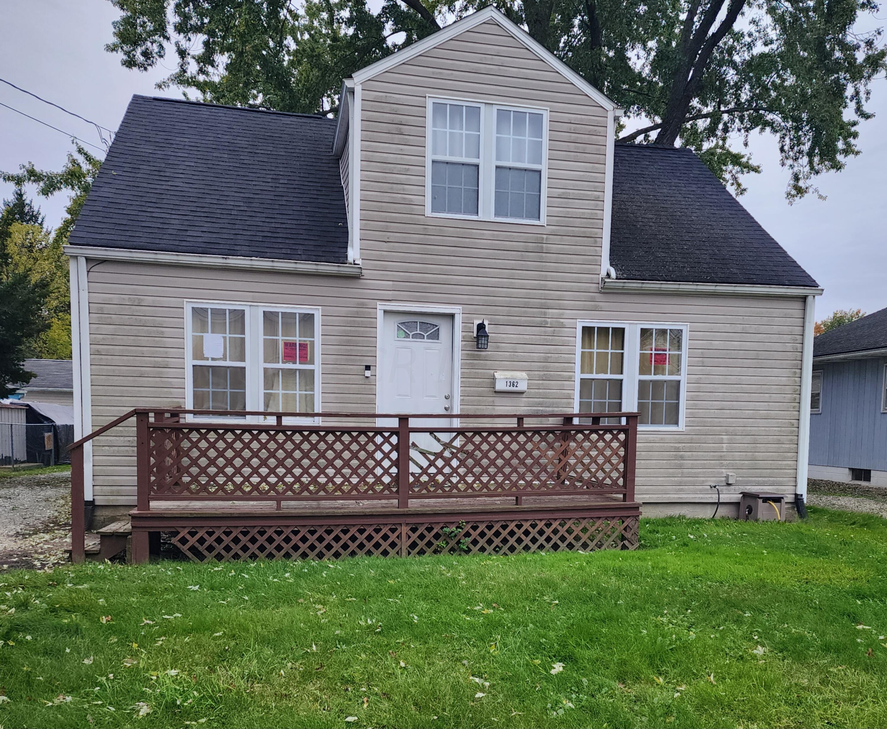 1362 Stratford Street Property Photo