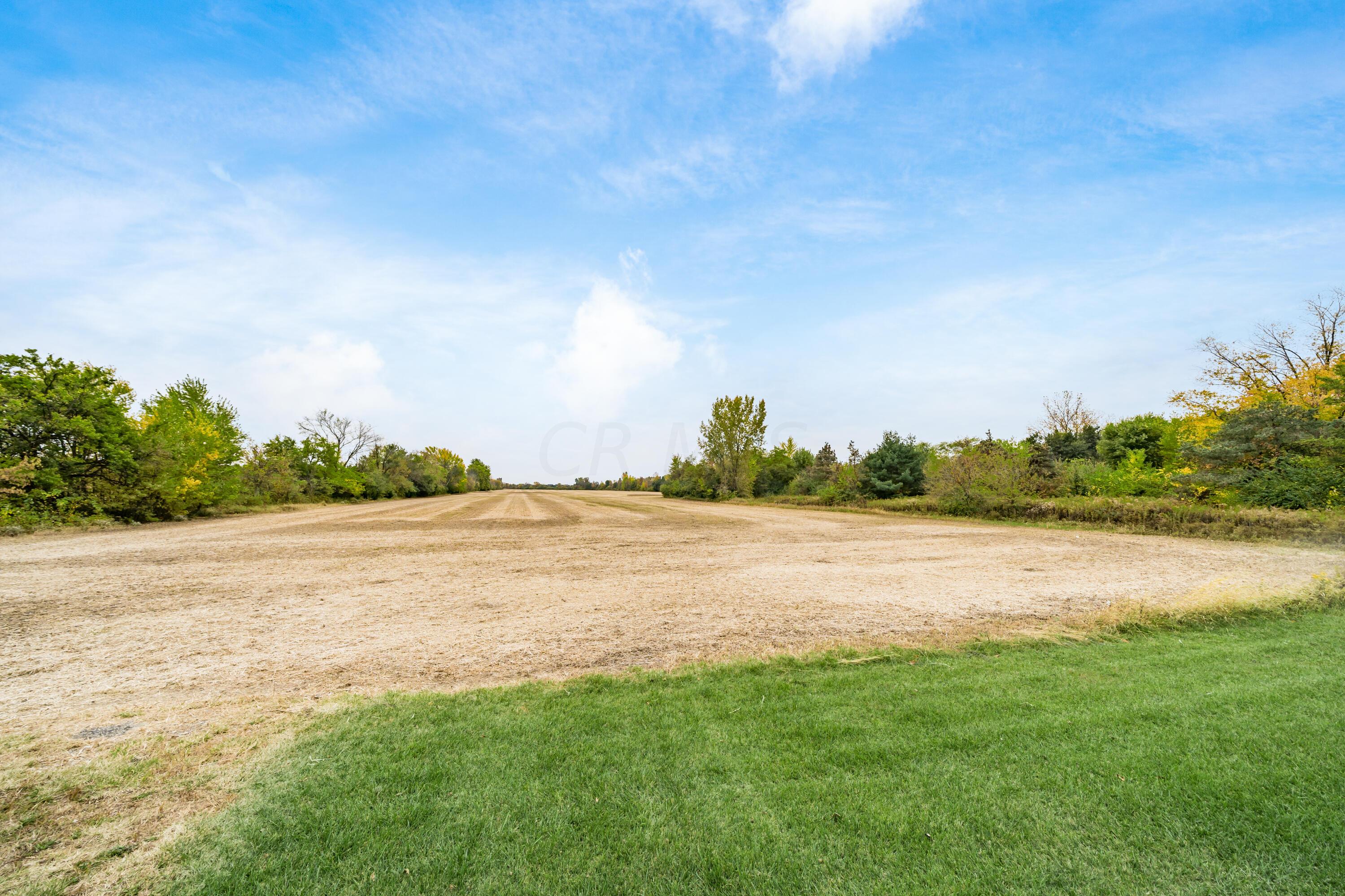 6789 Rings Road Property Photo 2