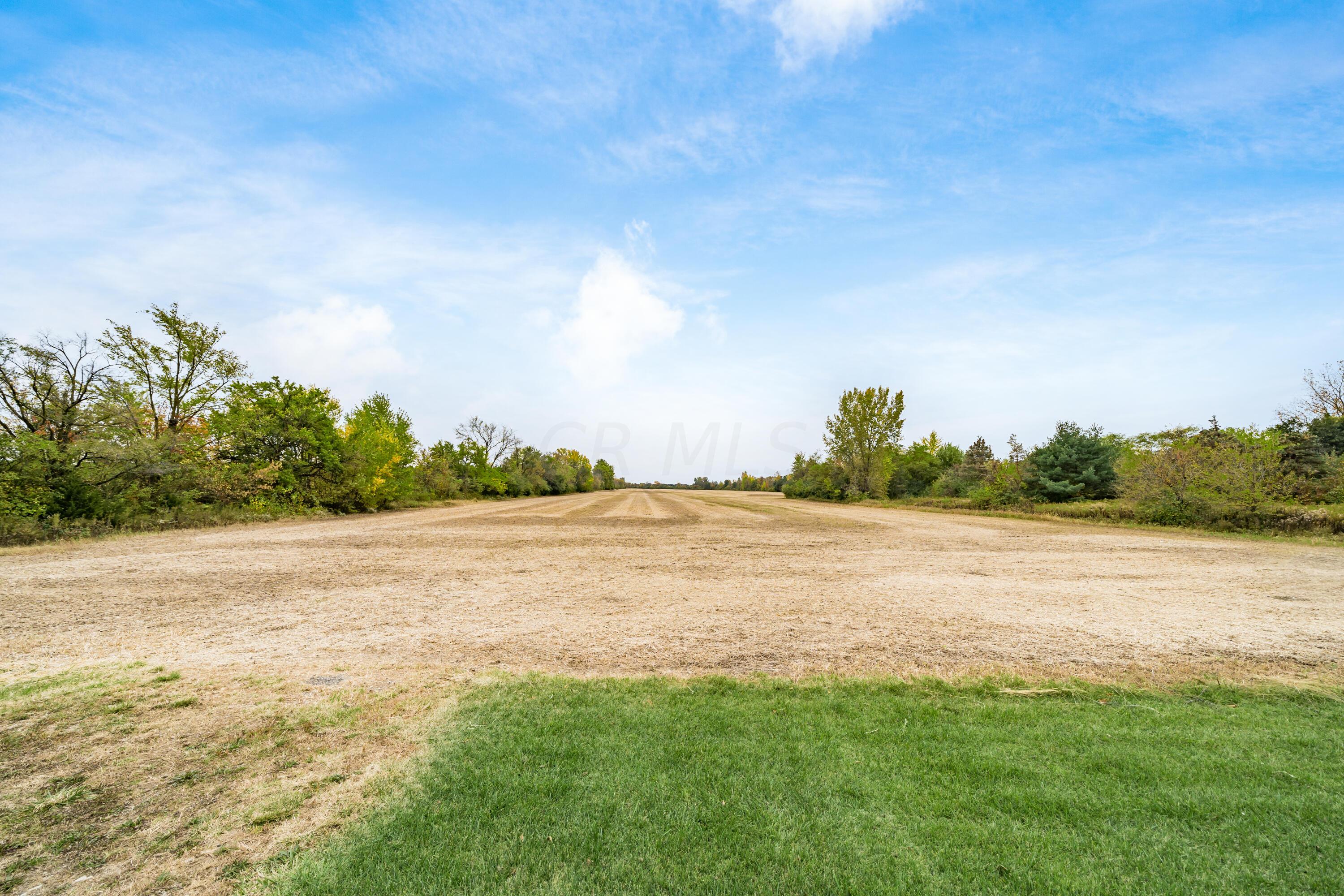 6789 Rings Road Property Photo 3