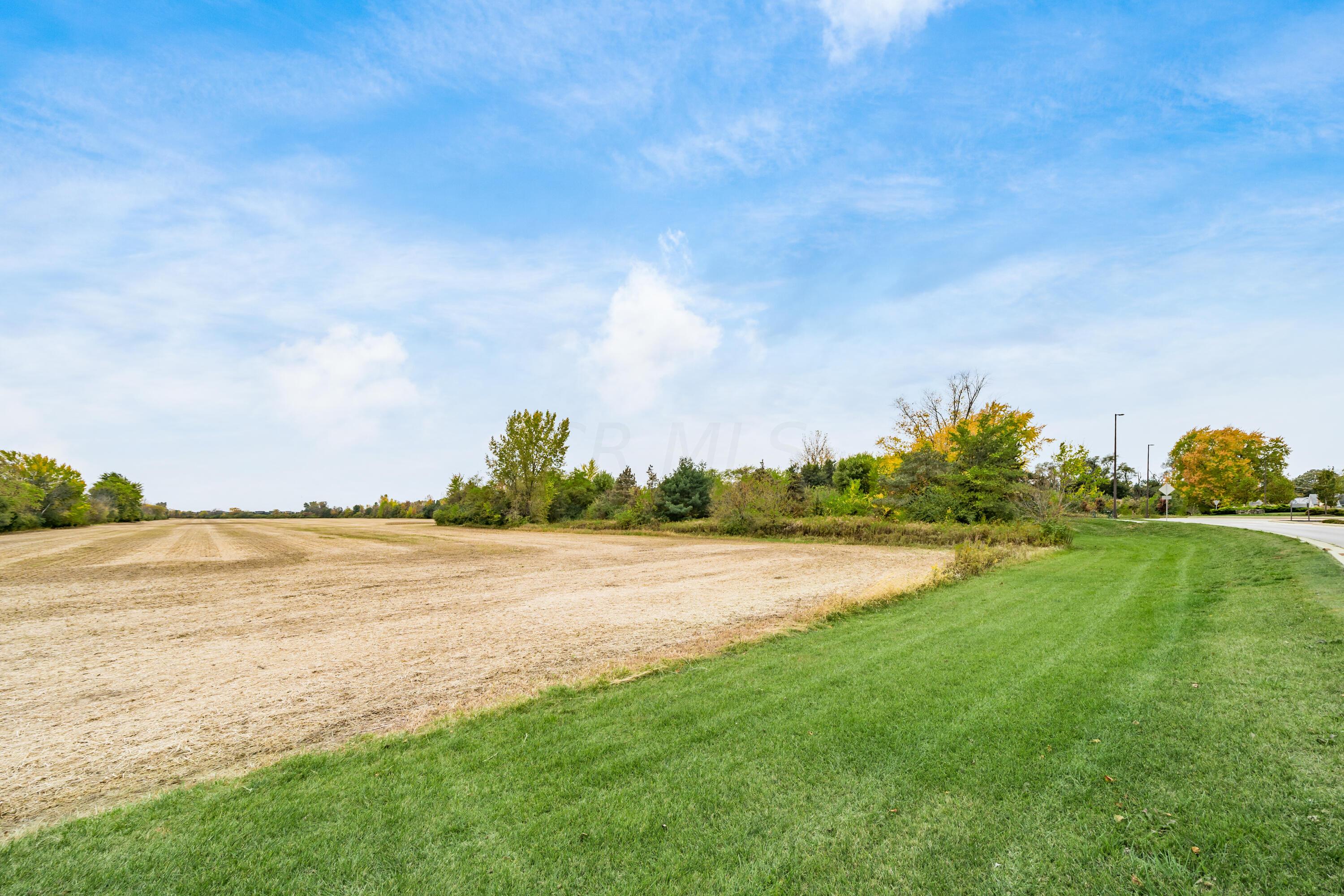 6789 Rings Road Property Photo 4