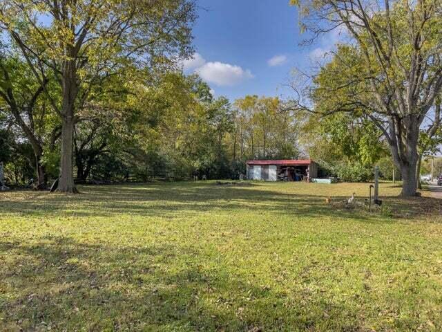 1073 S Main Street Property Photo 4