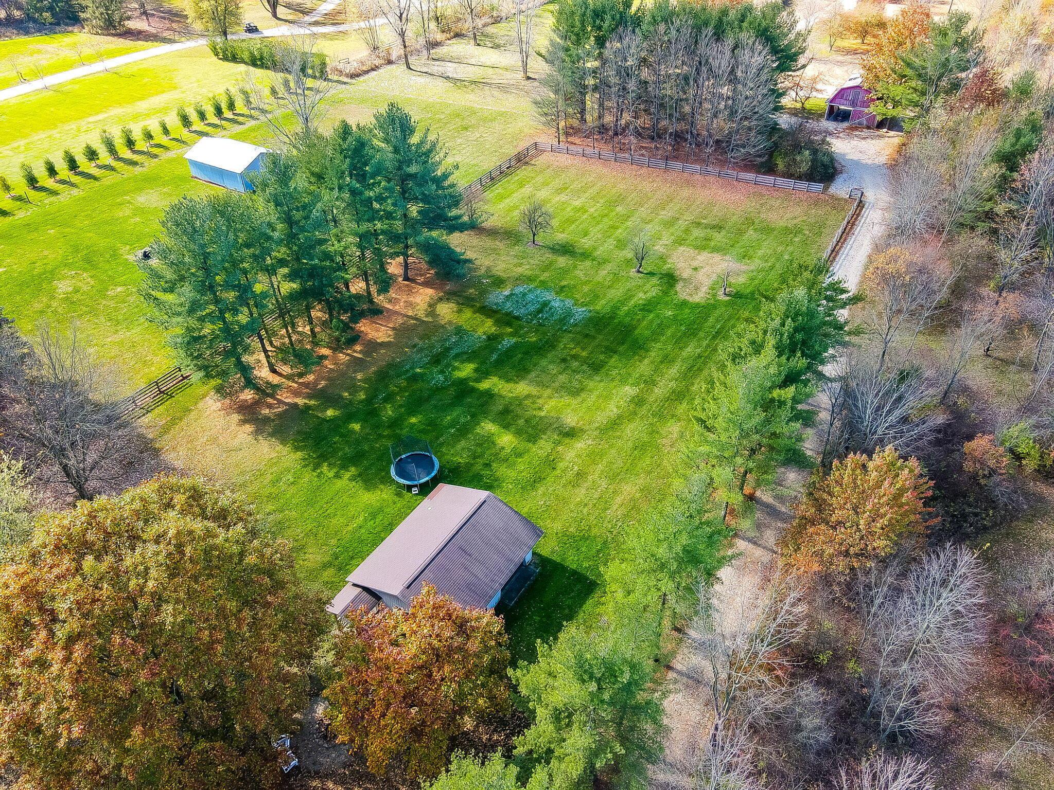 10937 Johnstown Road Property Photo 23