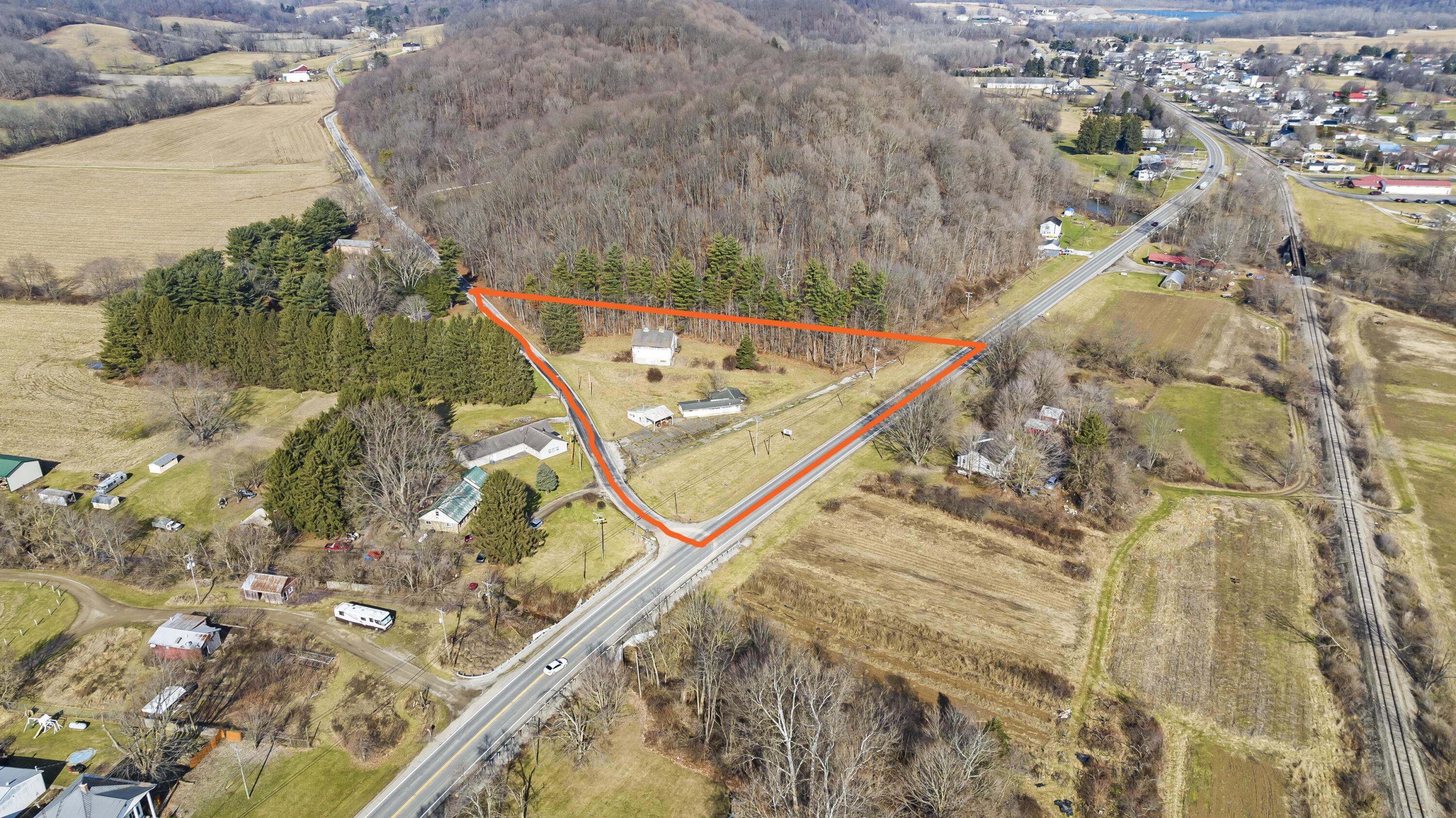 7560 Weaver Road Property Photo 1