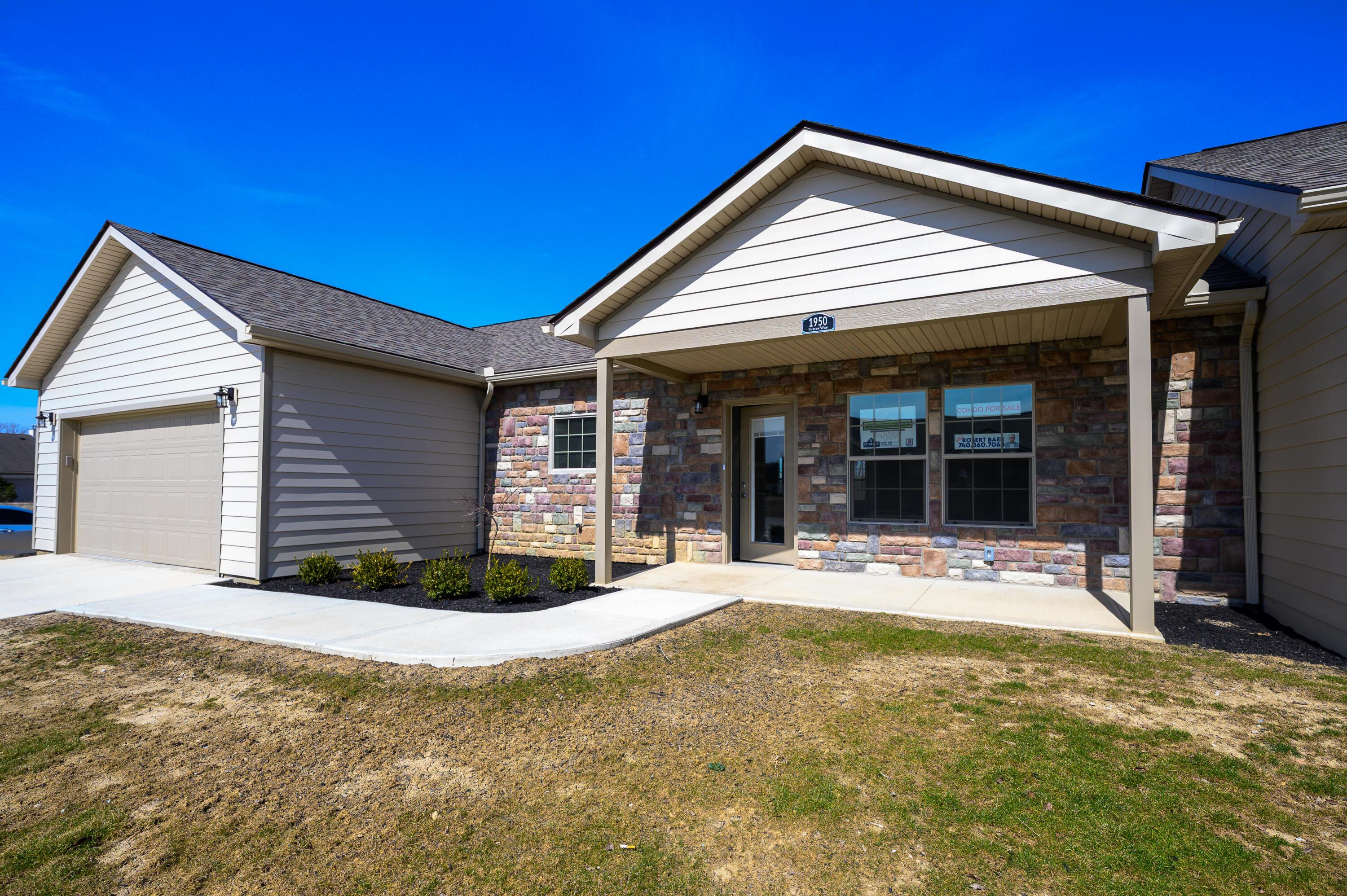 Albany Woods Condominums Real Estate Listings Main Image