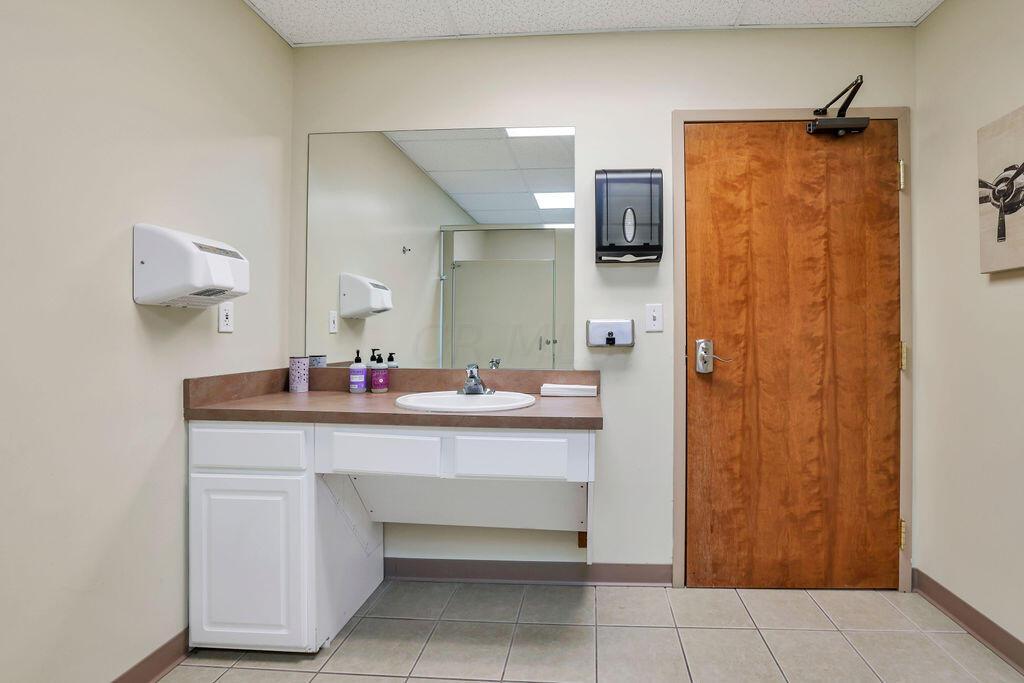 676 Brook Hollow, 104 Property Photo 15