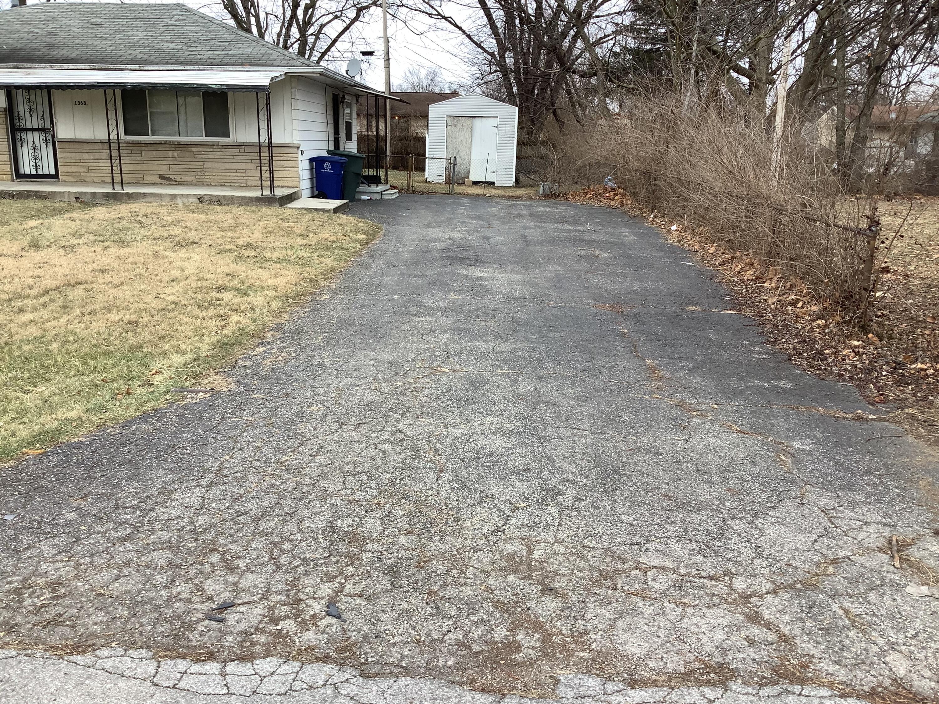1368 Moundview Avenue Property Photo 3