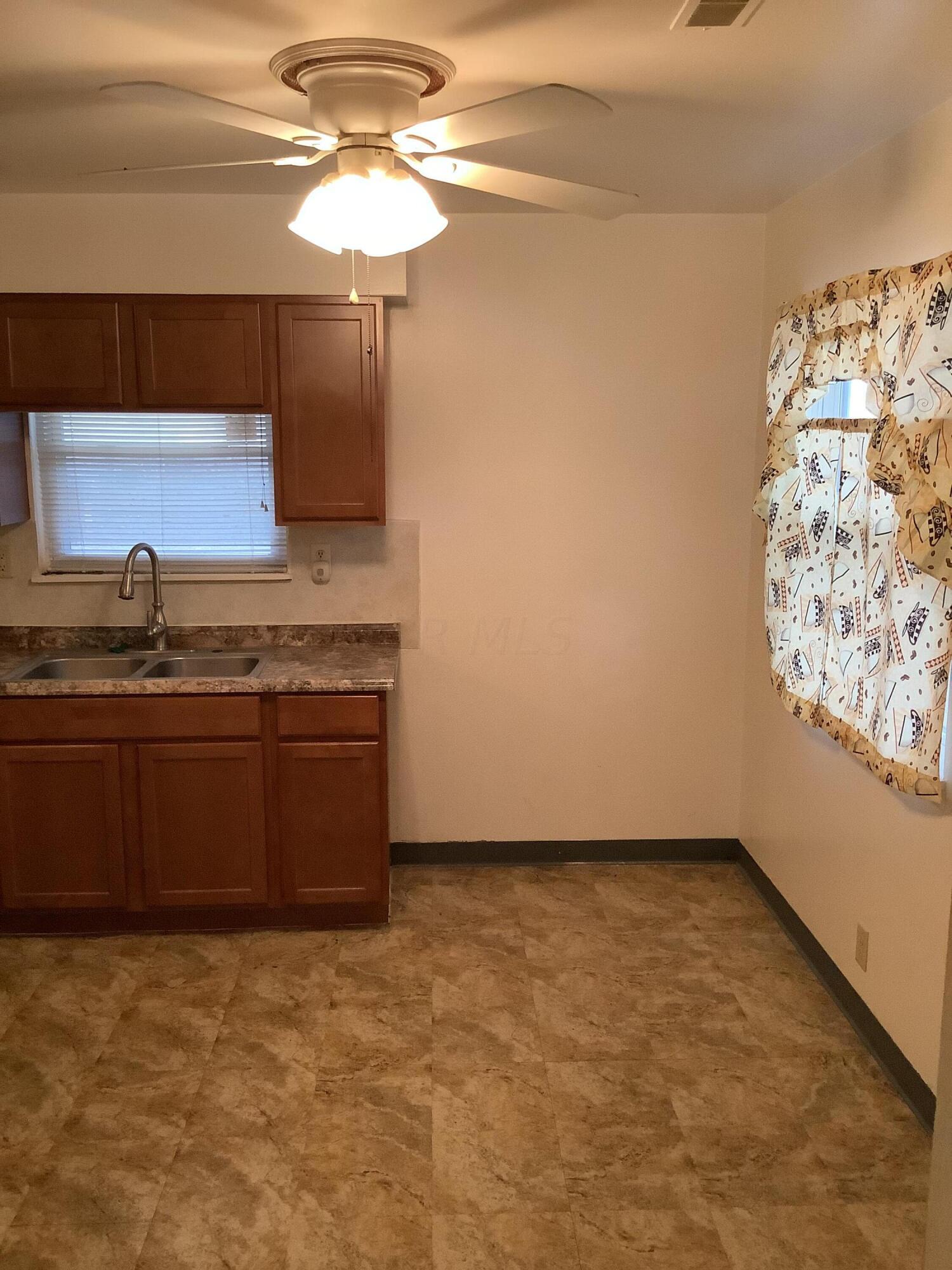 1368 Moundview Avenue Property Photo 6