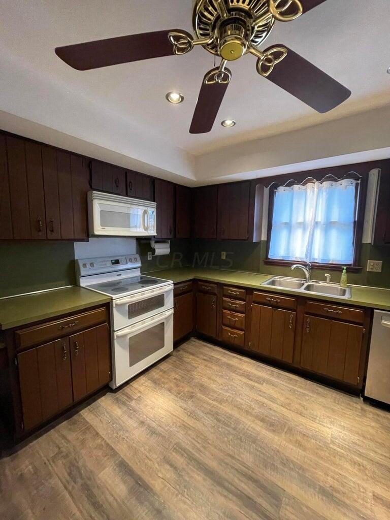 10555 Lockbourne Eastern Road Property Photo 9