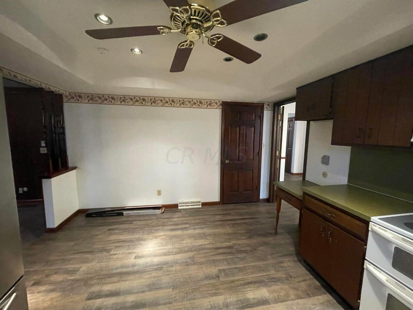 10555 Lockbourne Eastern Road Property Photo 11