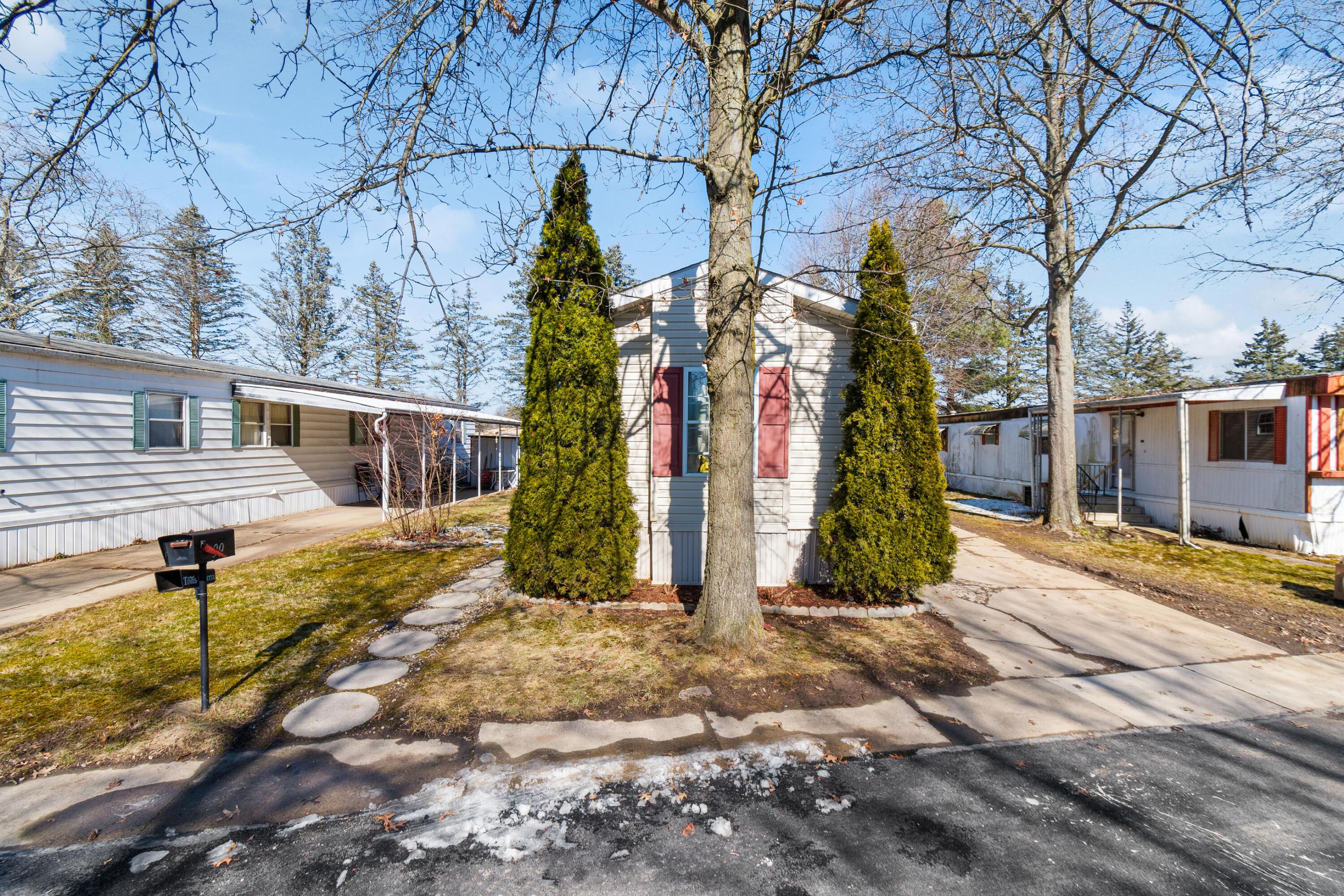 99 Harold Drive Property Photo 3