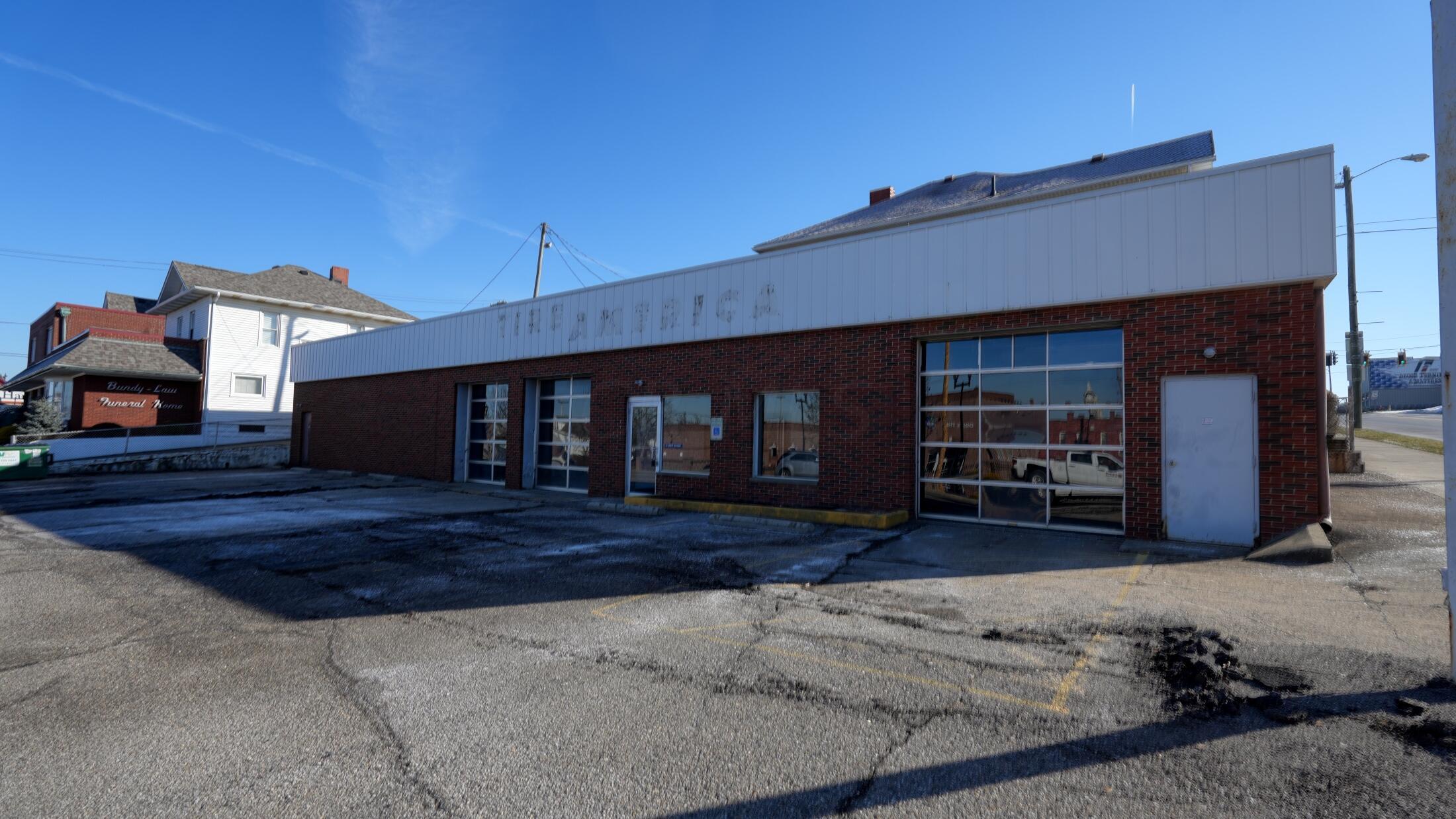 1105 Wheeling Avenue Property Photo 1