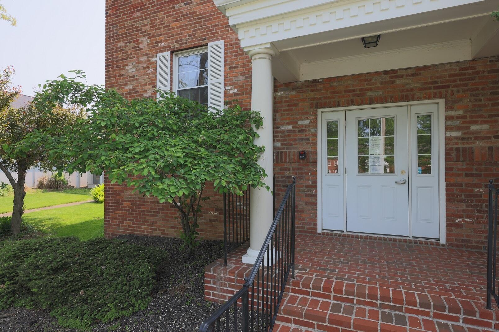 5830 N High Street Property Photo 5