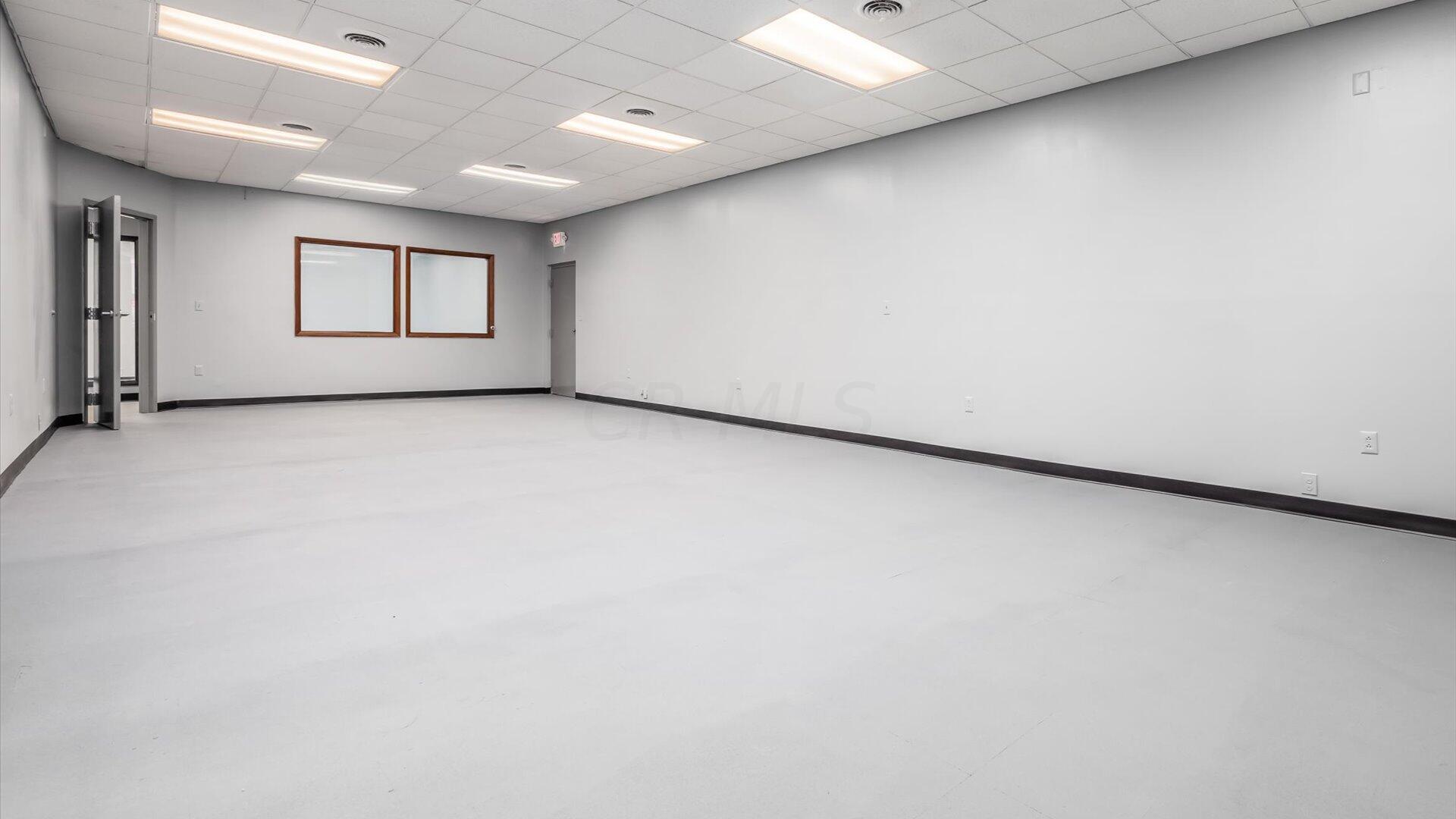 1101 Woodlawn Avenue Avenue Property Photo 8