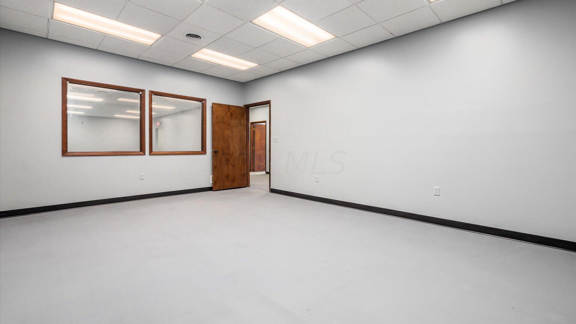 1101 Woodlawn Avenue Avenue Property Photo 11