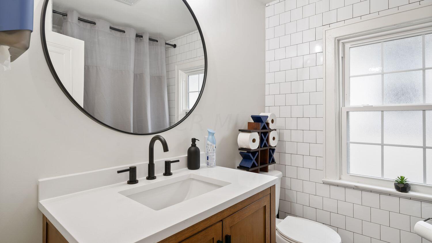 3474 N High Street Property Photo 28