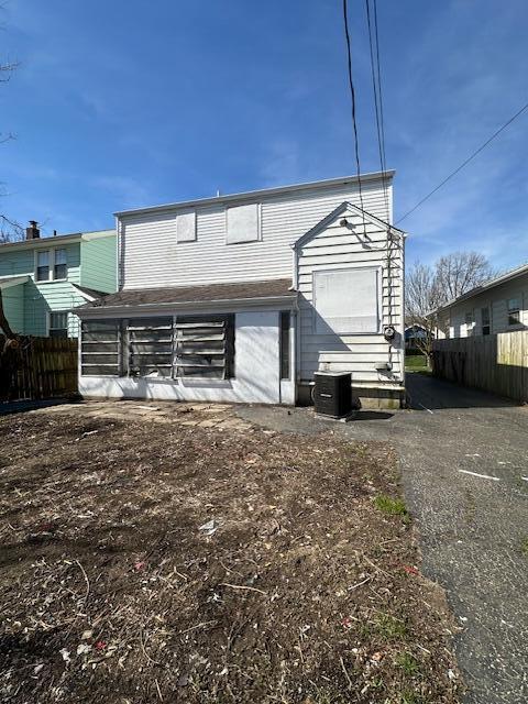 162 S Roys Avenue Property Photo 8